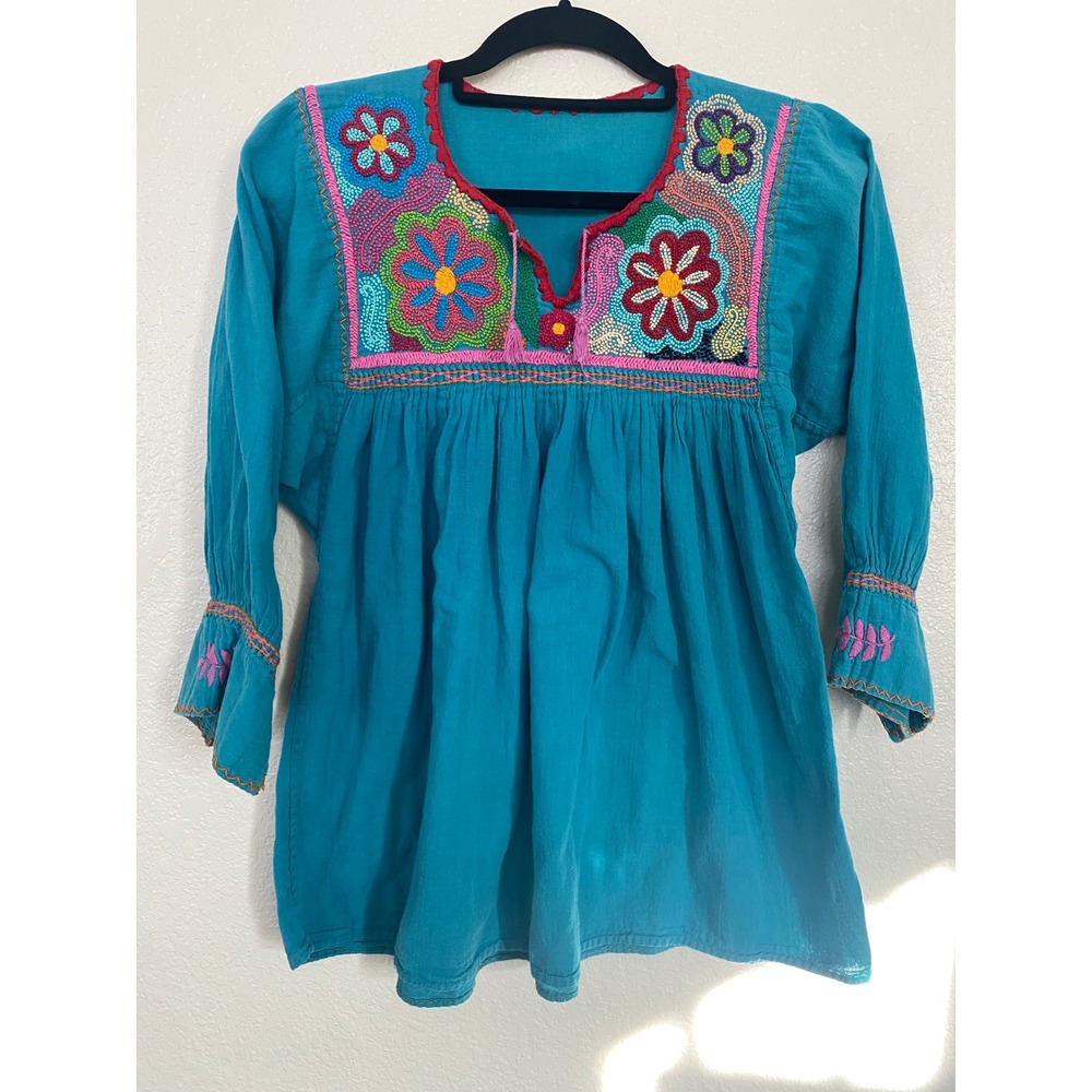 Beautiful‎ Handcrafted Floral Embroidered Blouse Size S